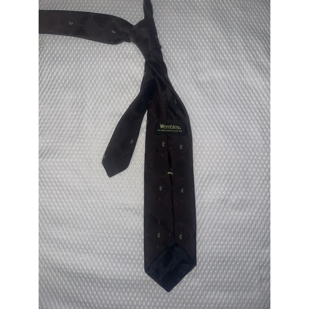Wembley Necktie Tie Blue Small Designs Slip Stitched Classy Rep Old Money Preppy